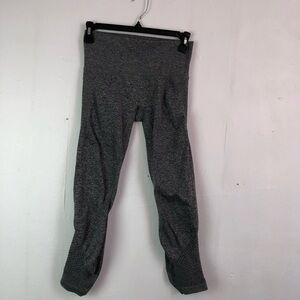 Old Navy Active  Gray High-Waisted Leggings Hem Perforate Size Small